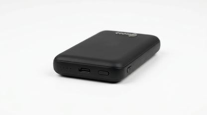 cutting edge electronics online Canada. premium tech accessories Canada. Guess Powerbank Magsafe Metal Script Logo 5000mAh 15W Black. Gallery image 6. Lines name one specific SKU—never substitute a generic lookalike from the category. After review passes, each render should still read as a fresh studio viewpoint of that same physical unit.